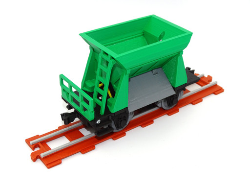 3D-printed Gravel hopper wagon